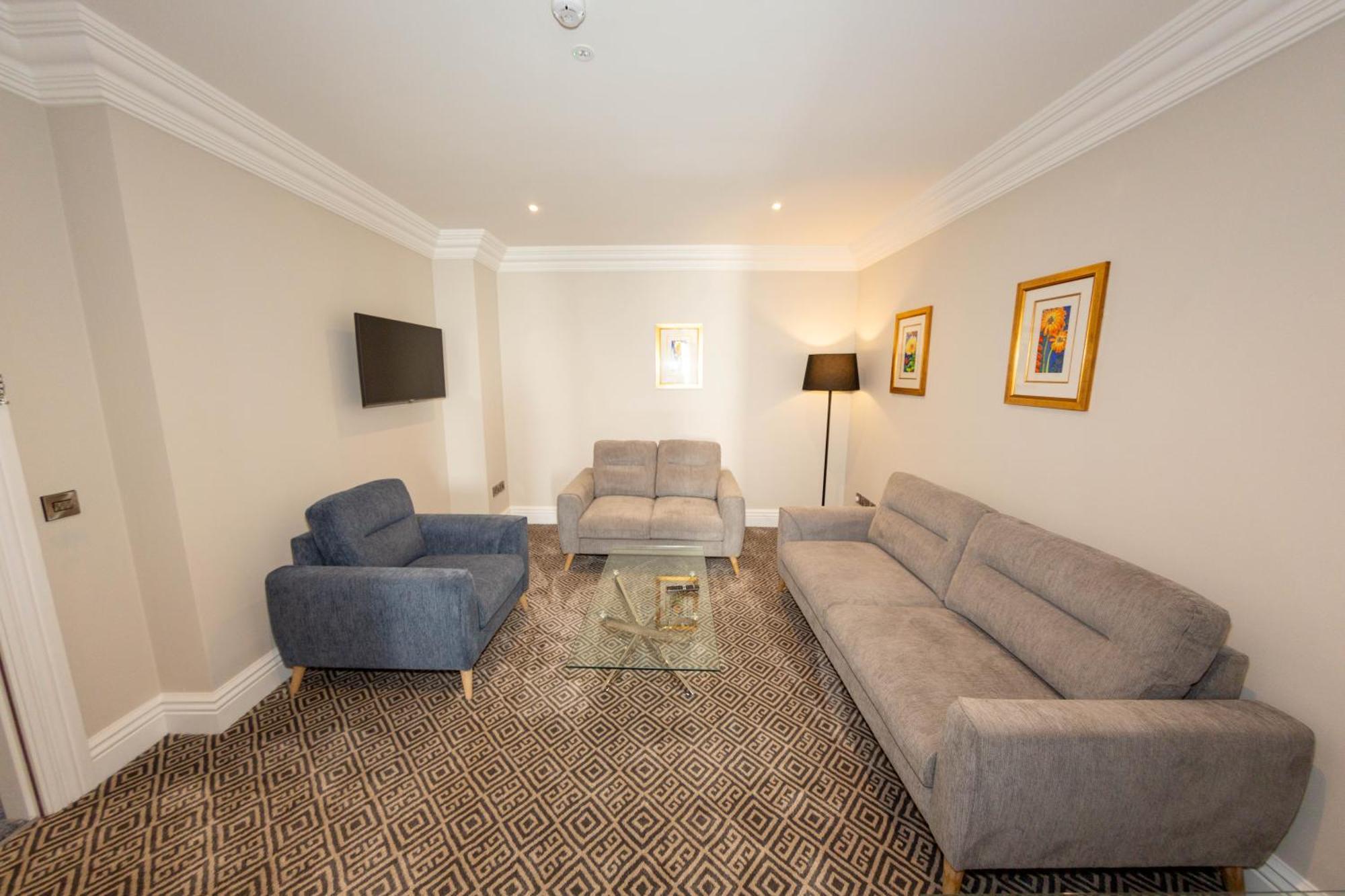 Commodore Hotel Ков Экстерьер фото