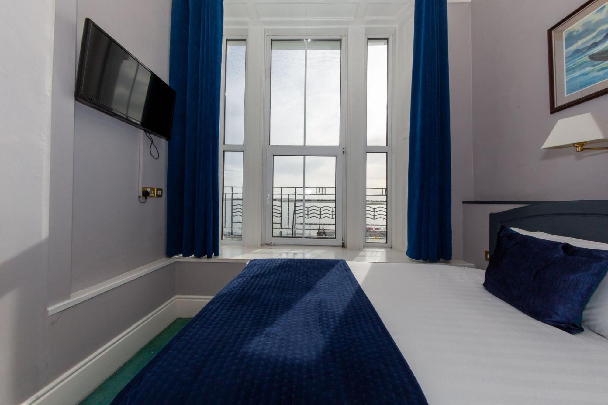 Commodore Hotel Ков Экстерьер фото
