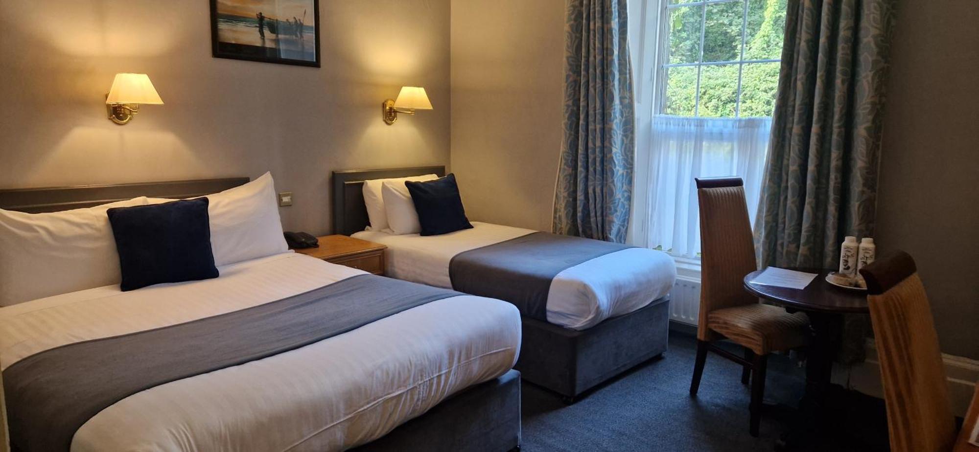 Commodore Hotel Ков Экстерьер фото